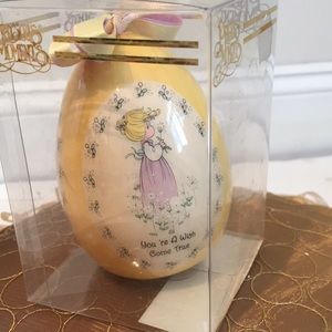 NWOT Vintage 1996 Precious Moments Collectible Egg